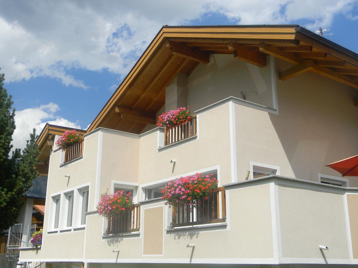 Haus Zentner Hotell Nauders Exteriör bild